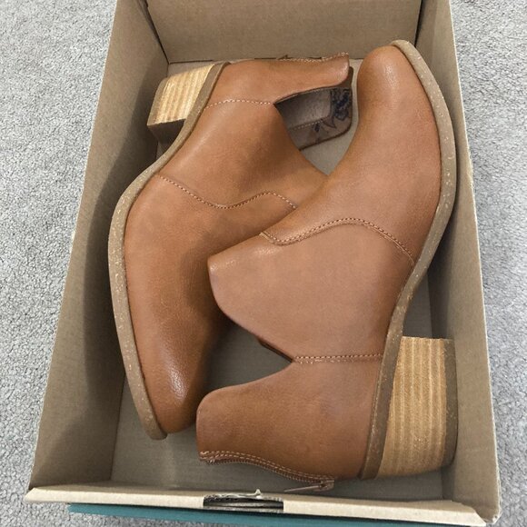 New BOC By BORN Tan Lucy Bootie 7.5-8 - Picture 2 of 8